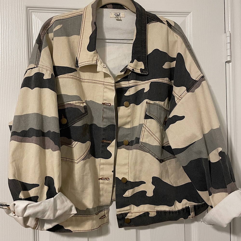 Oversized camo jacket